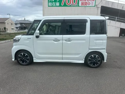 Suzuki Spacia Custom