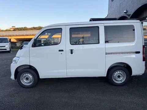 Toyota TownAce Van