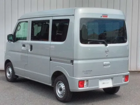 Nissan Clipper