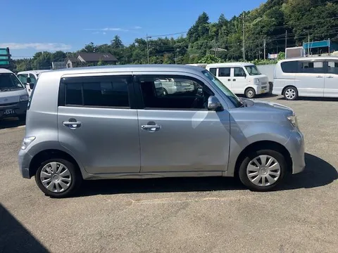 Toyota bB