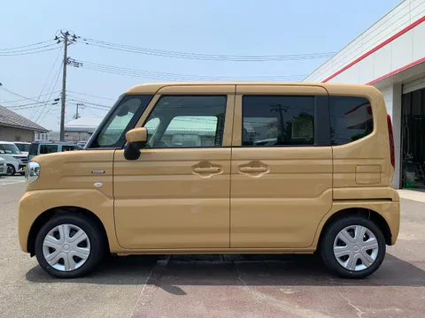 Suzuki Spacia