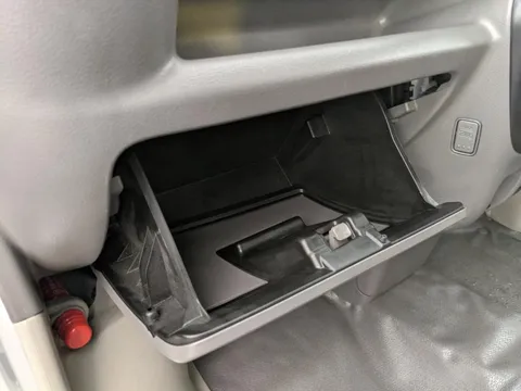 Nissan Clipper Van
