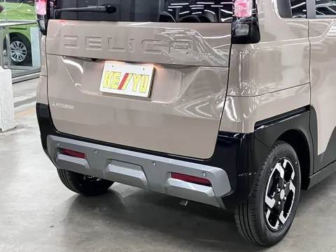 Mitsubishi Delica Mini