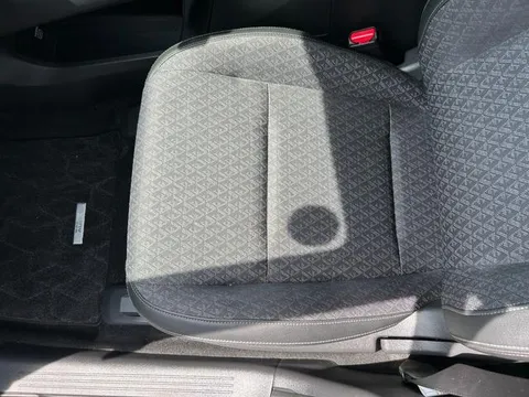 Nissan Note Aura