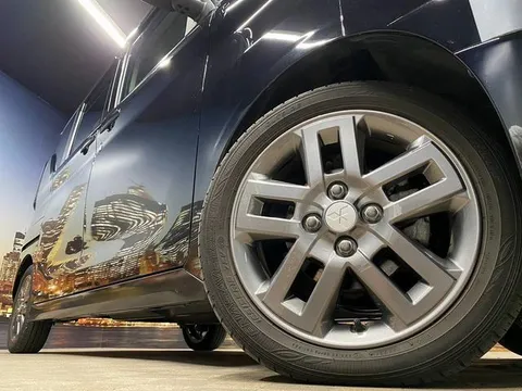 Mitsubishi Delica Mini