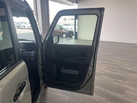 Suzuki Spacia Base