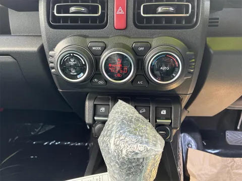 Suzuki Jimny Nomade