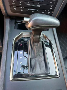 Hongqi H7