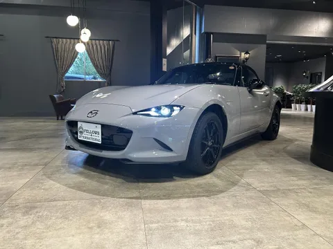 Mazda MX-5 (Roadster)