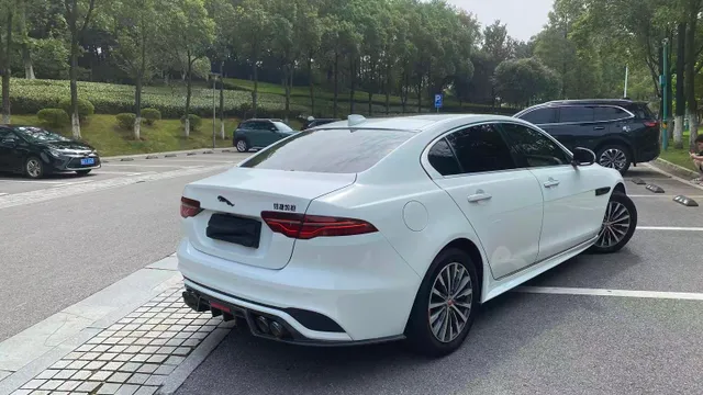 Jaguar XEL