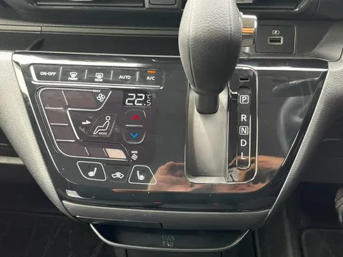 Mitsubishi eK X