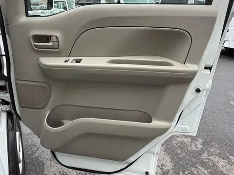 Mitsubishi Minicab Van