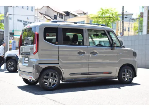 Suzuki Spacia Gear