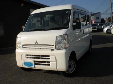 Mitsubishi Minicab Van