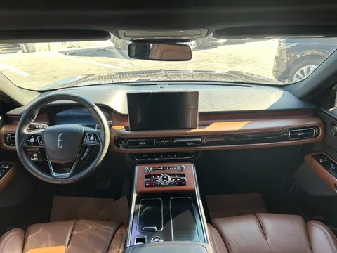 Lincoln Aviator