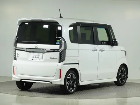 Honda N-BOX Custom