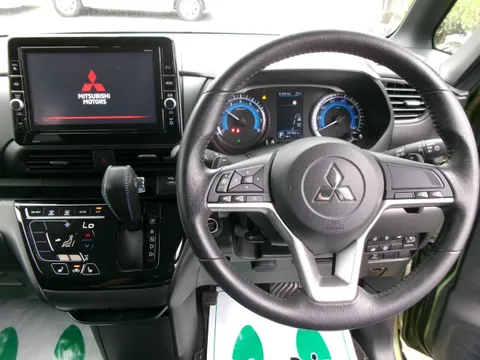 Mitsubishi eK X Space