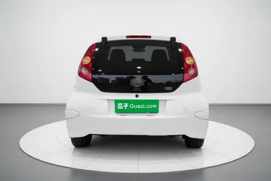 BYD F0
