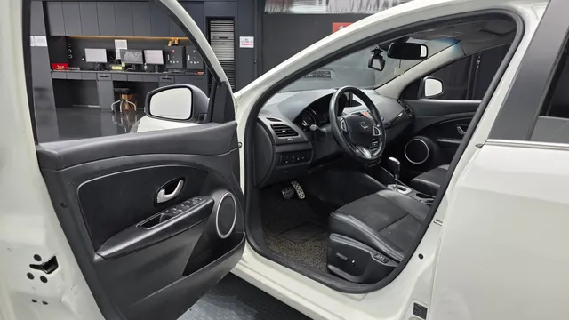Renault SM3