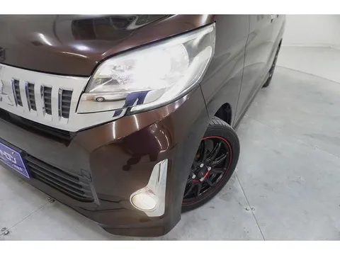 Mitsubishi eK Space Custom