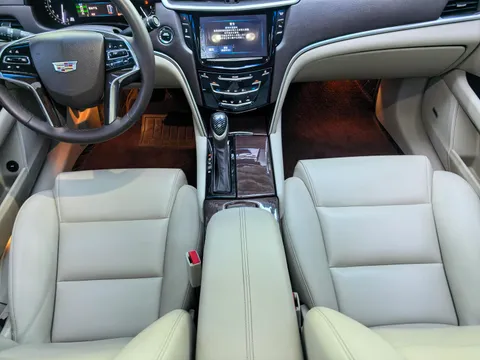 Cadillac XTS