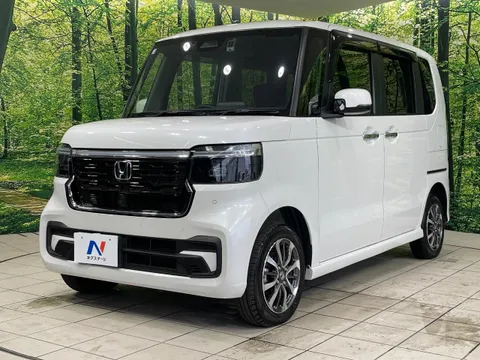 Honda N-BOX Custom