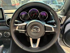 Mazda MX-5 (Roadster)