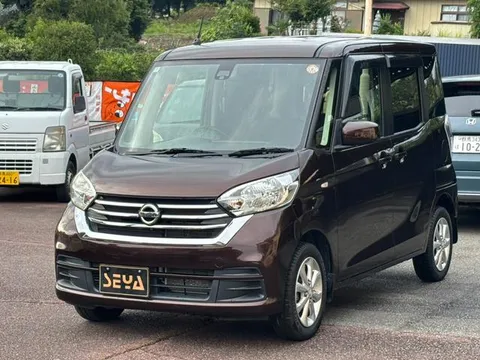 Nissan Dayz Roox