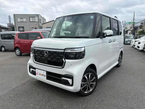Honda N-BOX Custom