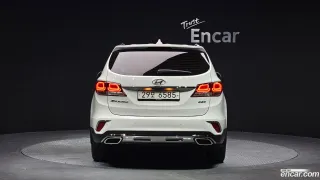 Hyundai Grand Santa Fe (Maxcruz)
