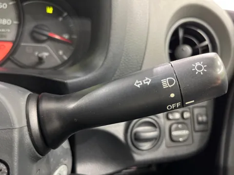 Toyota Yaris (Vitz)