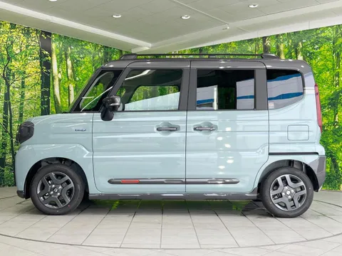 Suzuki Spacia Gear