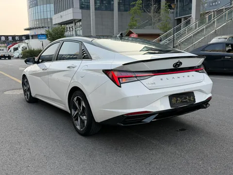 Hyundai Elantra (Avante)