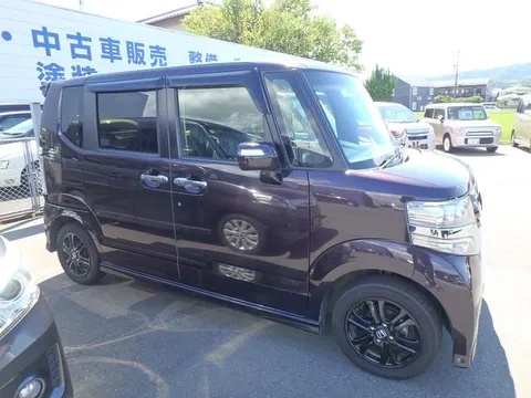 Honda N-BOX Custom
