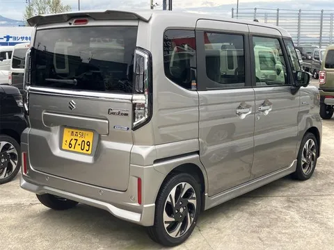 Suzuki Spacia Custom