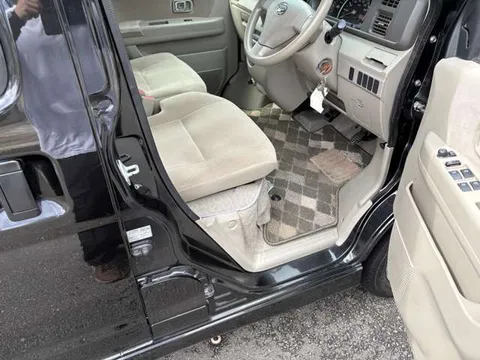 Daihatsu Atrai Wagon