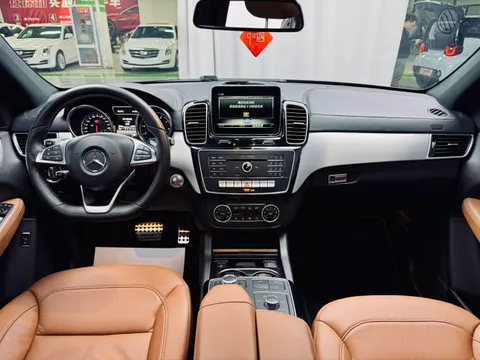 Mercedes-Benz Mercedes-Benz GLE
