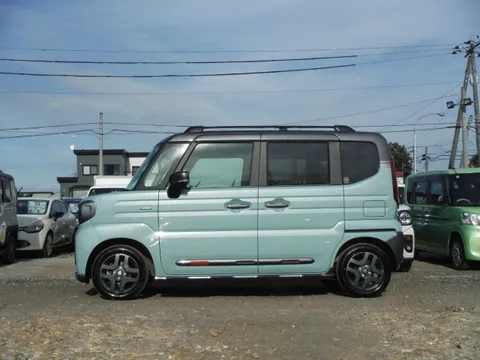 Suzuki Spacia