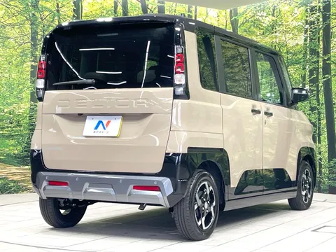 Mitsubishi Delica Mini