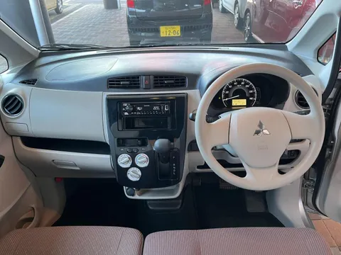 Mitsubishi eK Wagon