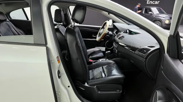 Renault SM3