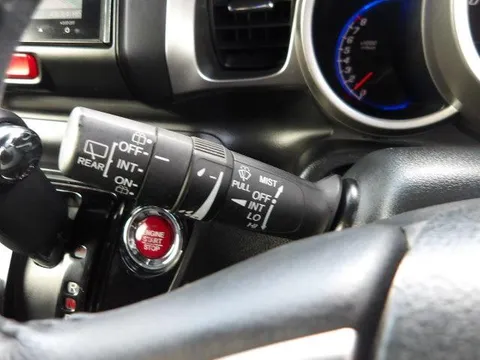 Honda N-BOX Slash