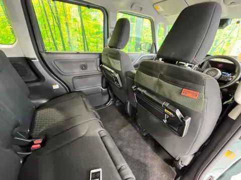 Suzuki Spacia Gear