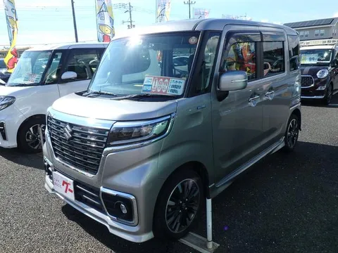 Suzuki Spacia Custom