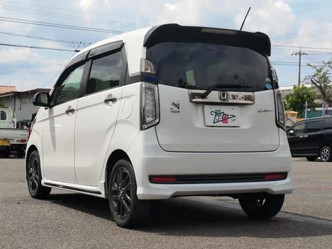 Honda N-WGN Custom