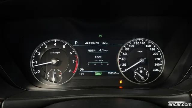 Genesis G90 (EQ900)