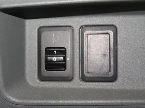 Mitsubishi Minicab Van