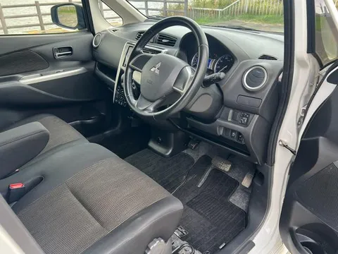 Mitsubishi eK Custom