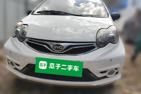 BYD F0