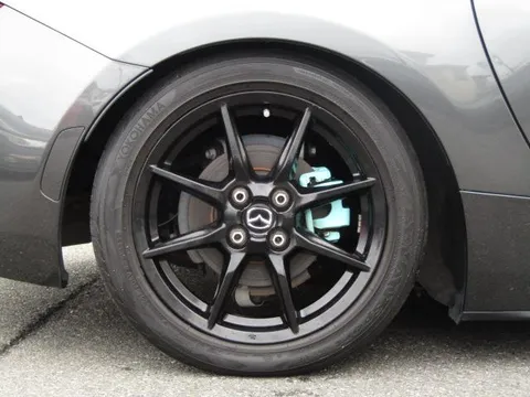 Mazda MX-5 (Roadster)
